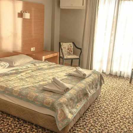 Hotel Ada Newday 4*